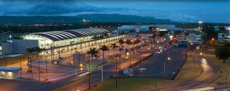 aeropuerto-juan-santamaría-de-noche