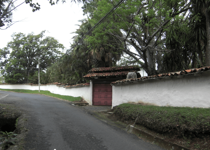 La imagen tiene un atributo ALT vacío; su nombre de archivo es foto1.png