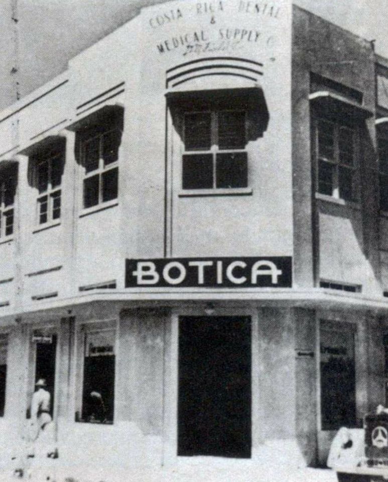 La imagen tiene un atributo ALT vacío; su nombre de archivo es botica-fishel.jpg